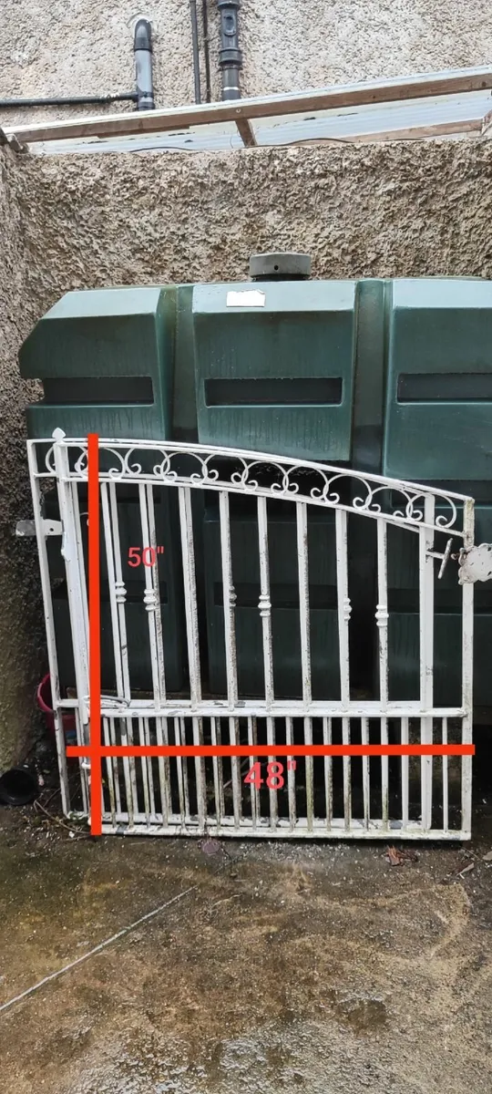 Iron gates - Image 1