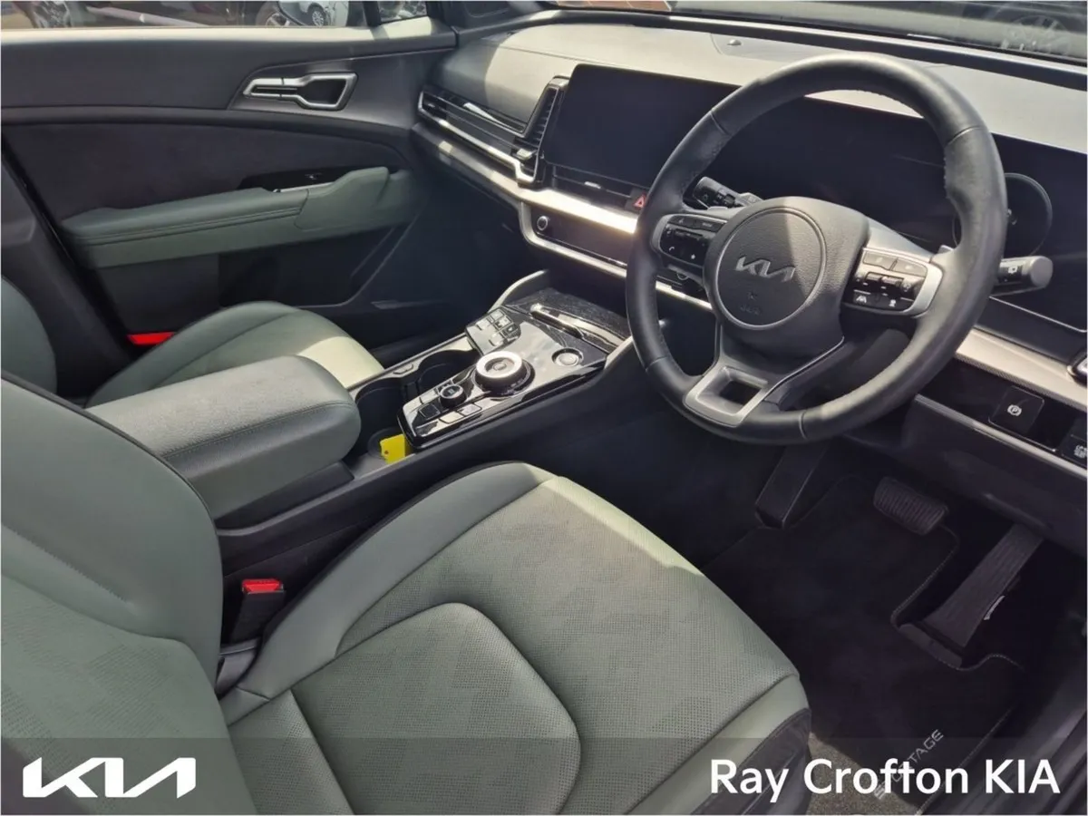 Kia Sportage Anniversary Edition Hybrid - Image 2