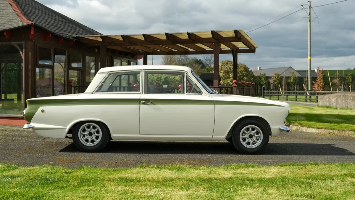 Ford lotus cortina mk 1 - Image 4