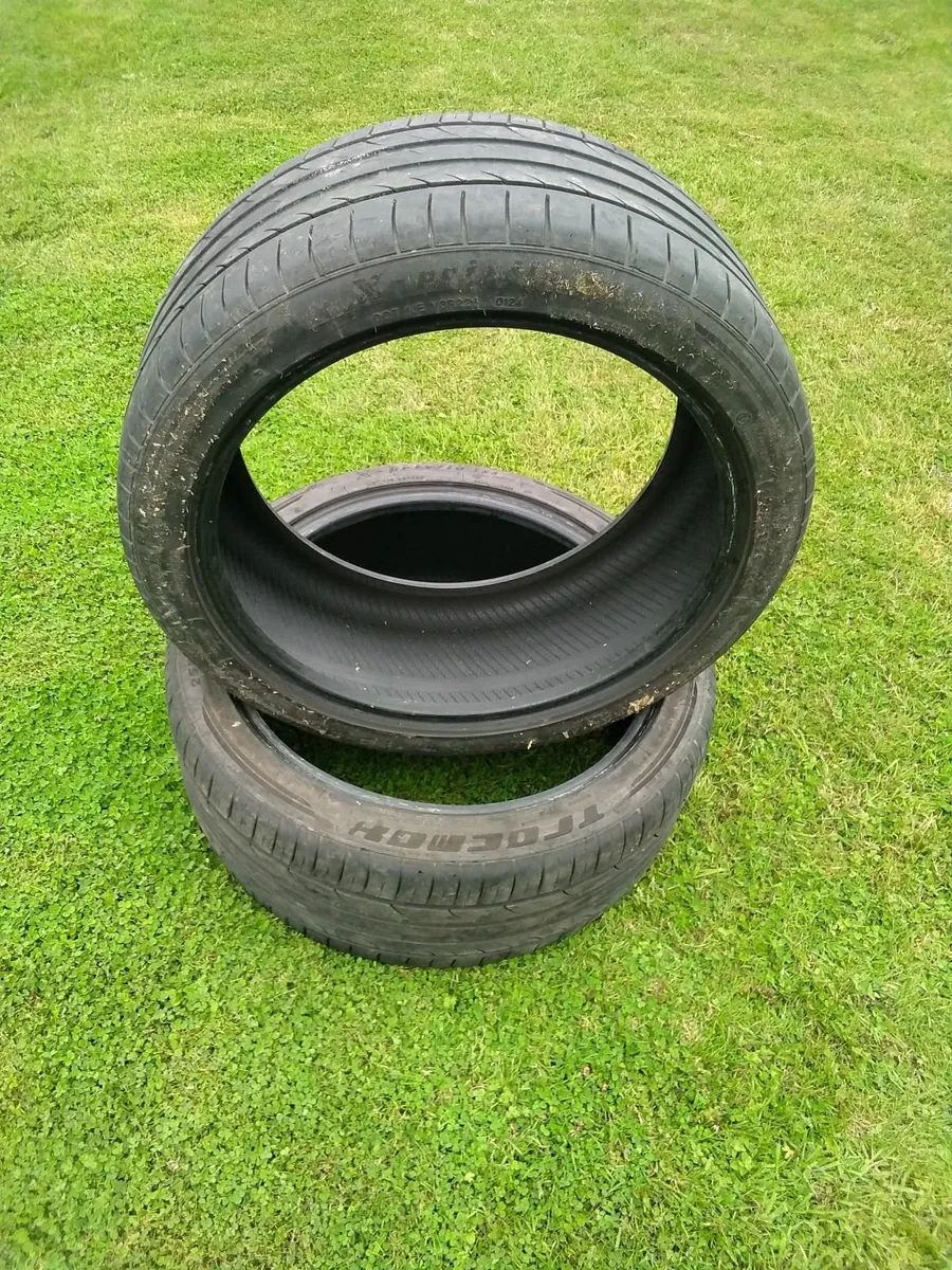 255/40/20 tyres x5 - Image 2