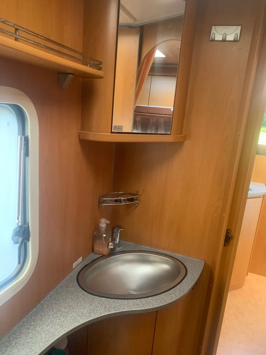 Motorhome - Image 2