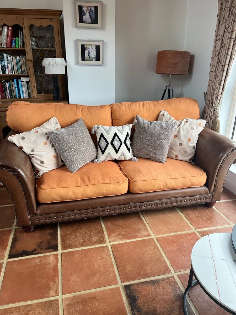 3 seater sofas - Image 2