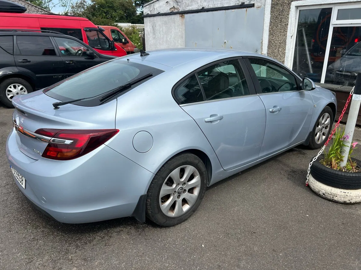 Opel insignia 2.0 cdti 2014 - Image 2