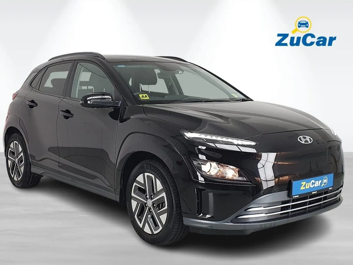 Hyundai Kona  243 EV Executive 39 kWh - Image 1