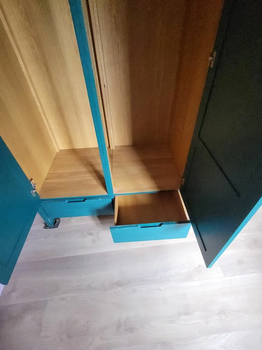 Wardrope - Image 2