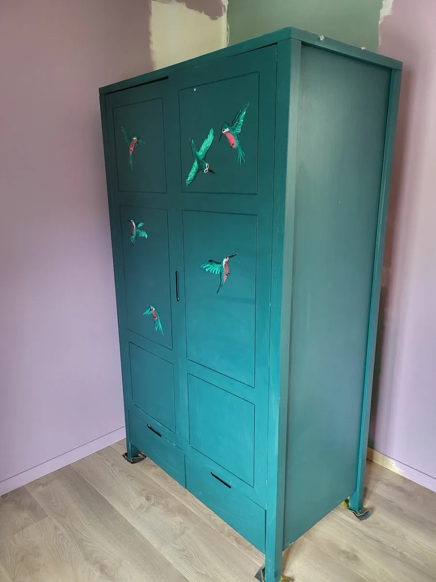 Wardrope - Image 1