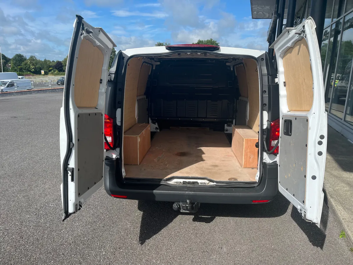 2023 Mercedes-Benz Vito 114 KA/L Comfort - Image 4