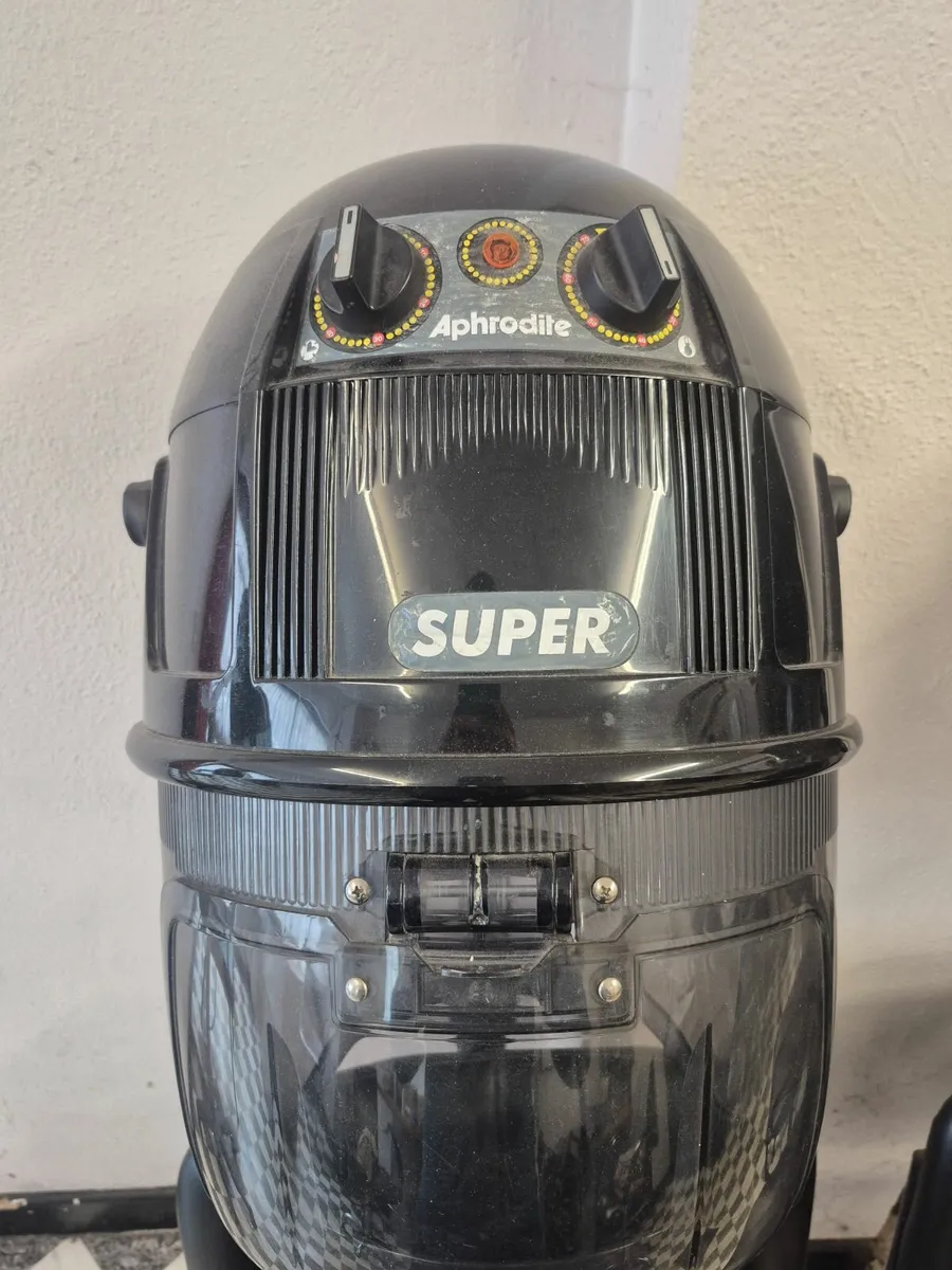3 joined salon chairs with Hair Dryers attached - Image 2