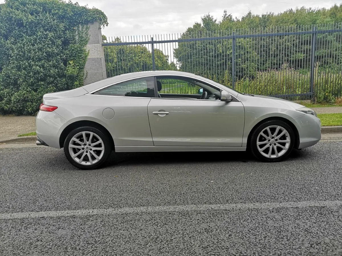 Renault Laguna 2009 - Image 1