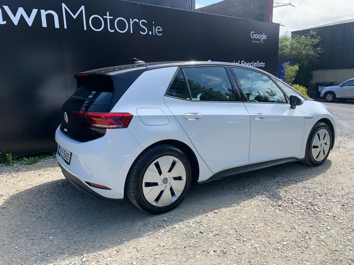 VOLKSWAGEN ID.3 PRO LIFE 58 KWH 204 BHP AUTO - Image 3