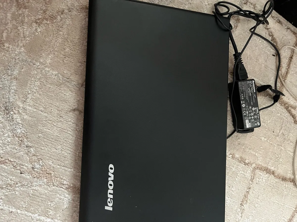 Lenovo laptop - Image 3