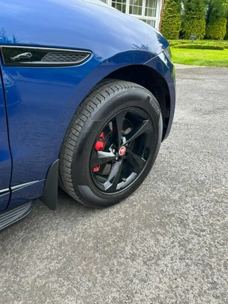 Jaguar F-Pace 2021 - Image 4