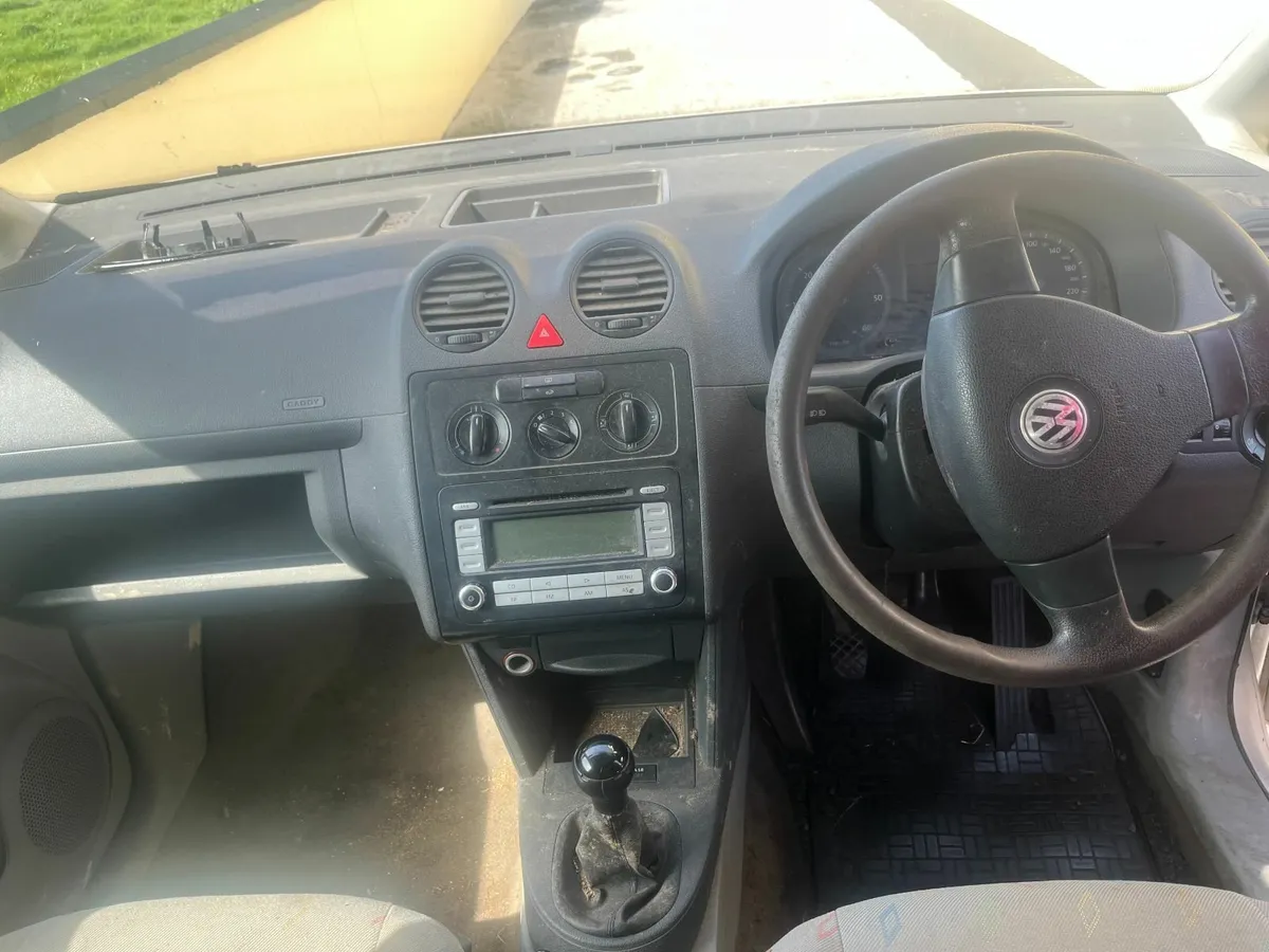 Volkswagen Caddy 2006 - Image 4