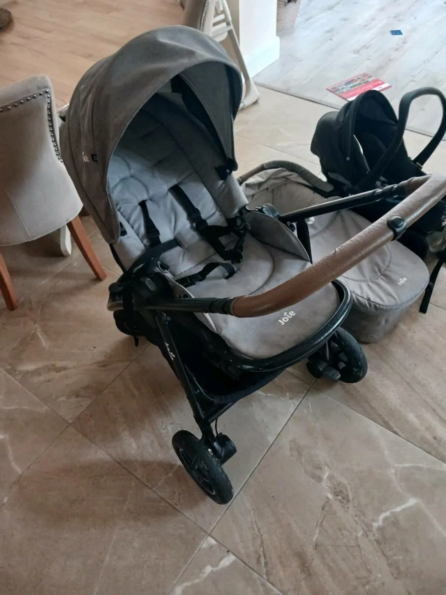 Joie full travel system - Image 1