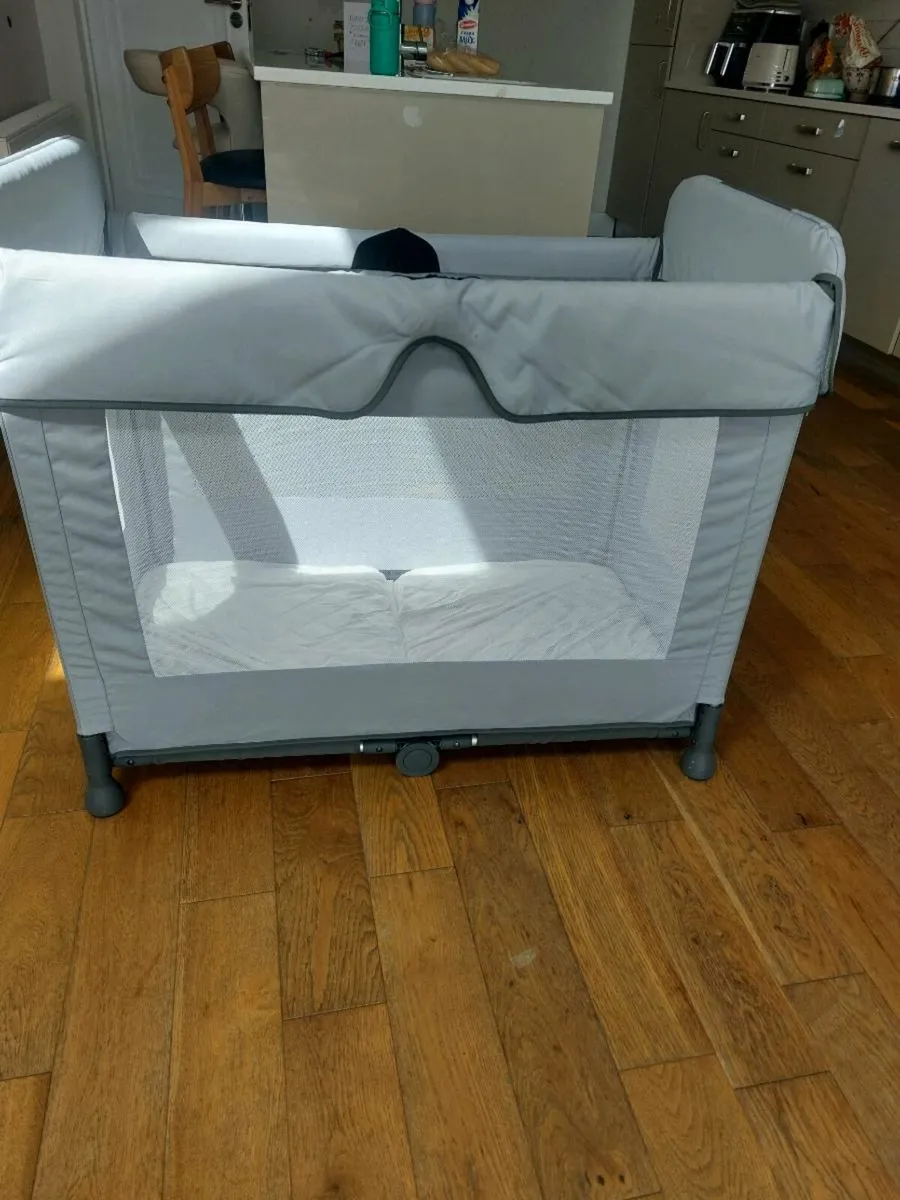 Space Cot Travel Cot - Image 1