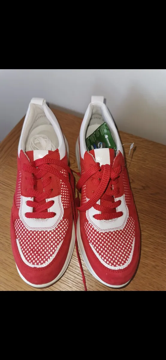 Ladies Trainers Clearance - Image 3