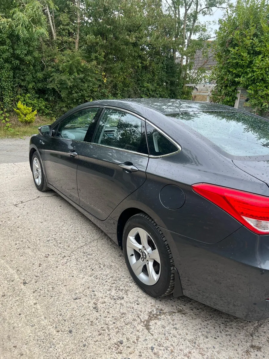 Hyundai I40 - Image 2
