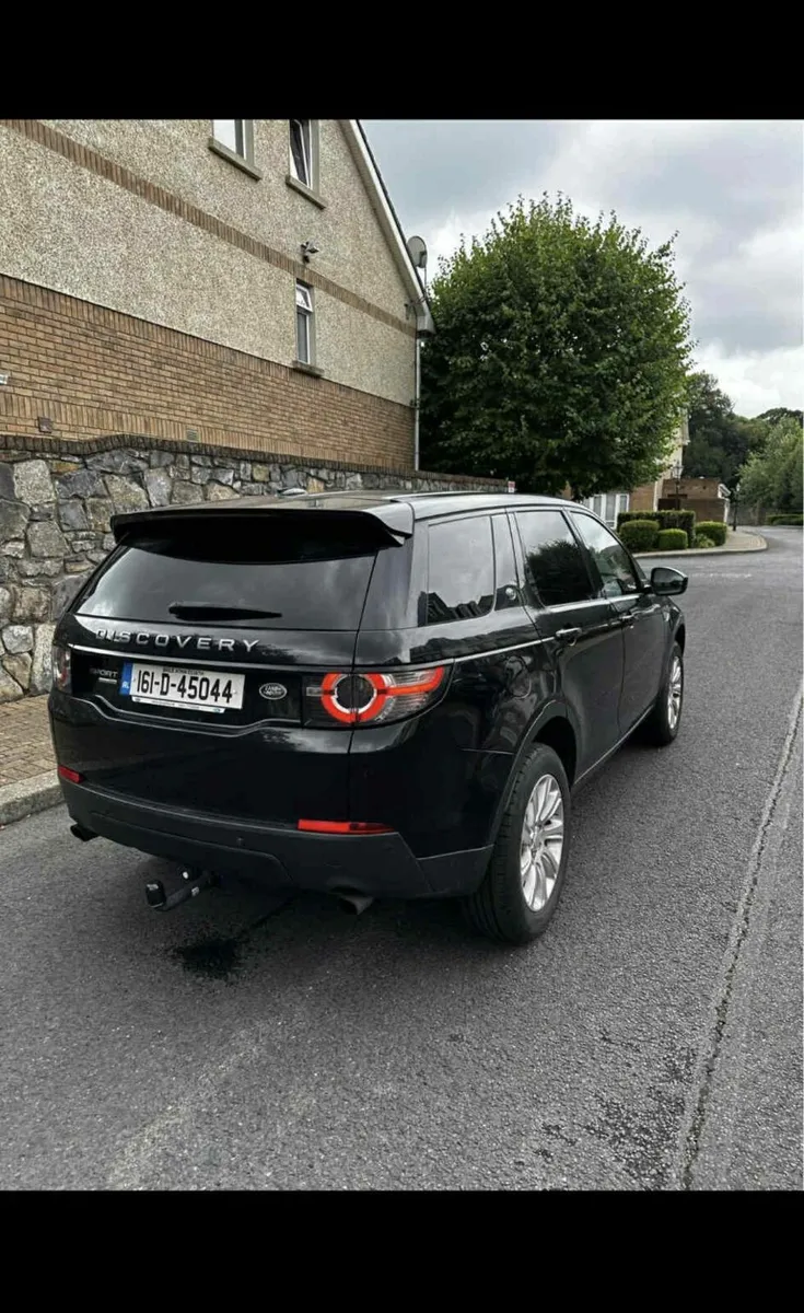 Land Rover Discovery Sport 2016 - Image 4