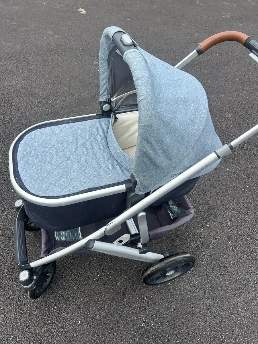 Uppababy Vista - buggy and footmuff - Image 2