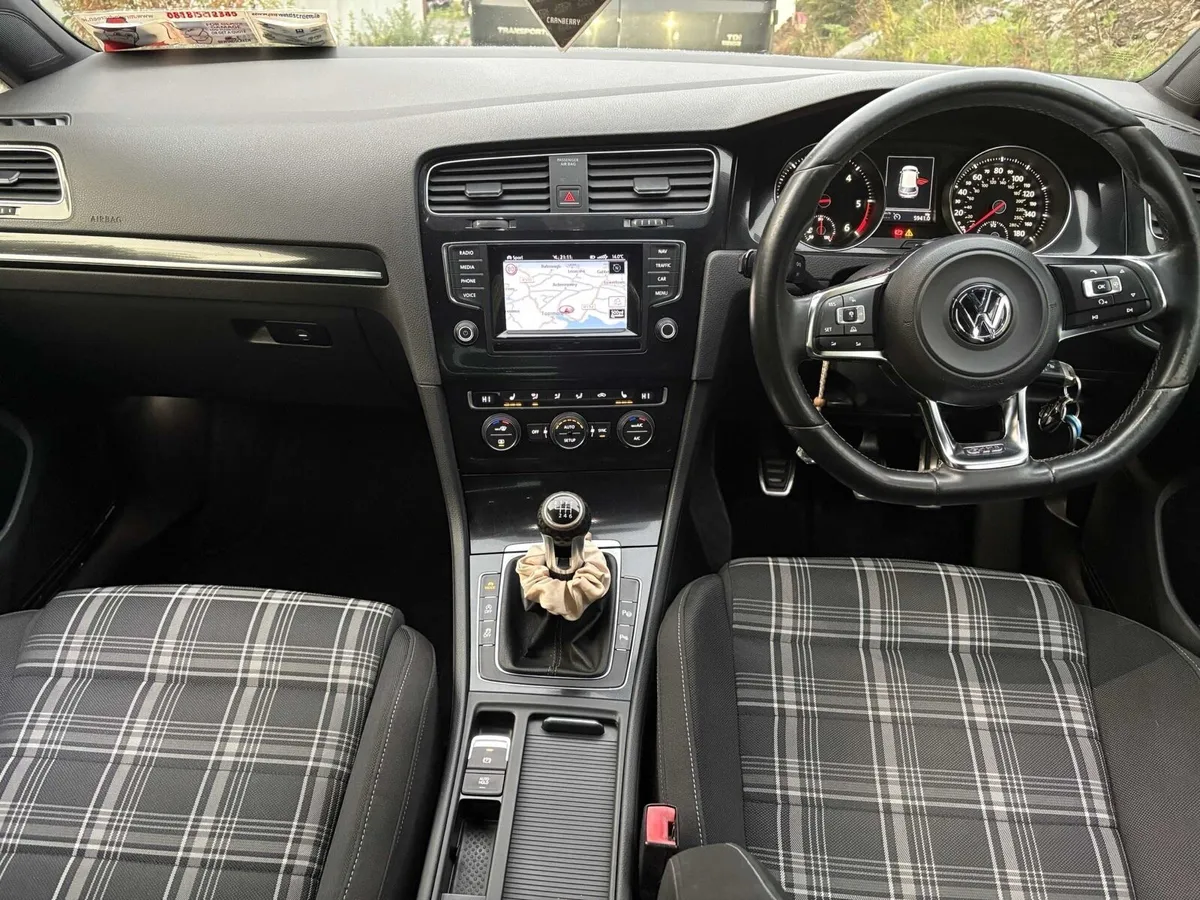 Volkswagen Golf Gtd - Image 2