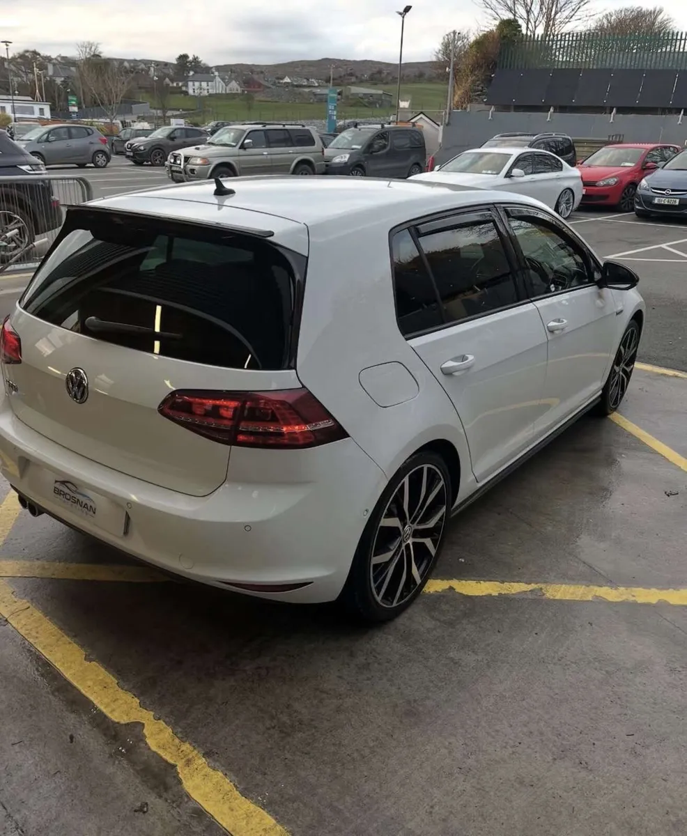 Volkswagen Golf Gtd - Image 4