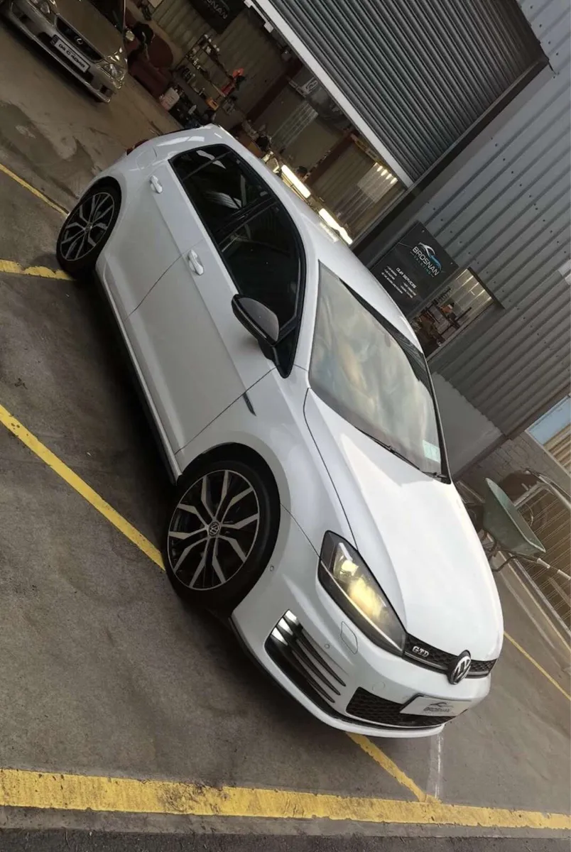 Volkswagen Golf Gtd - Image 1