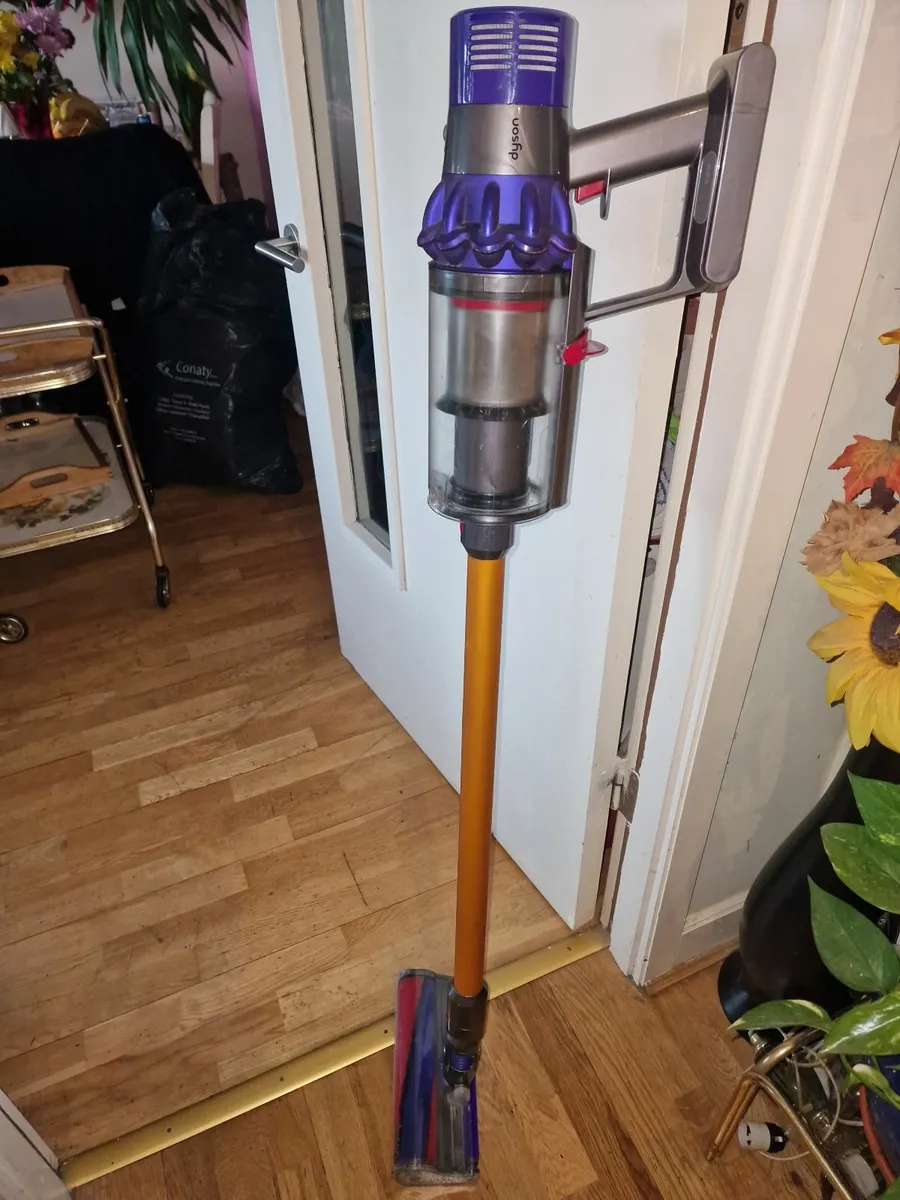 Dyson V10 Absolute - Image 4