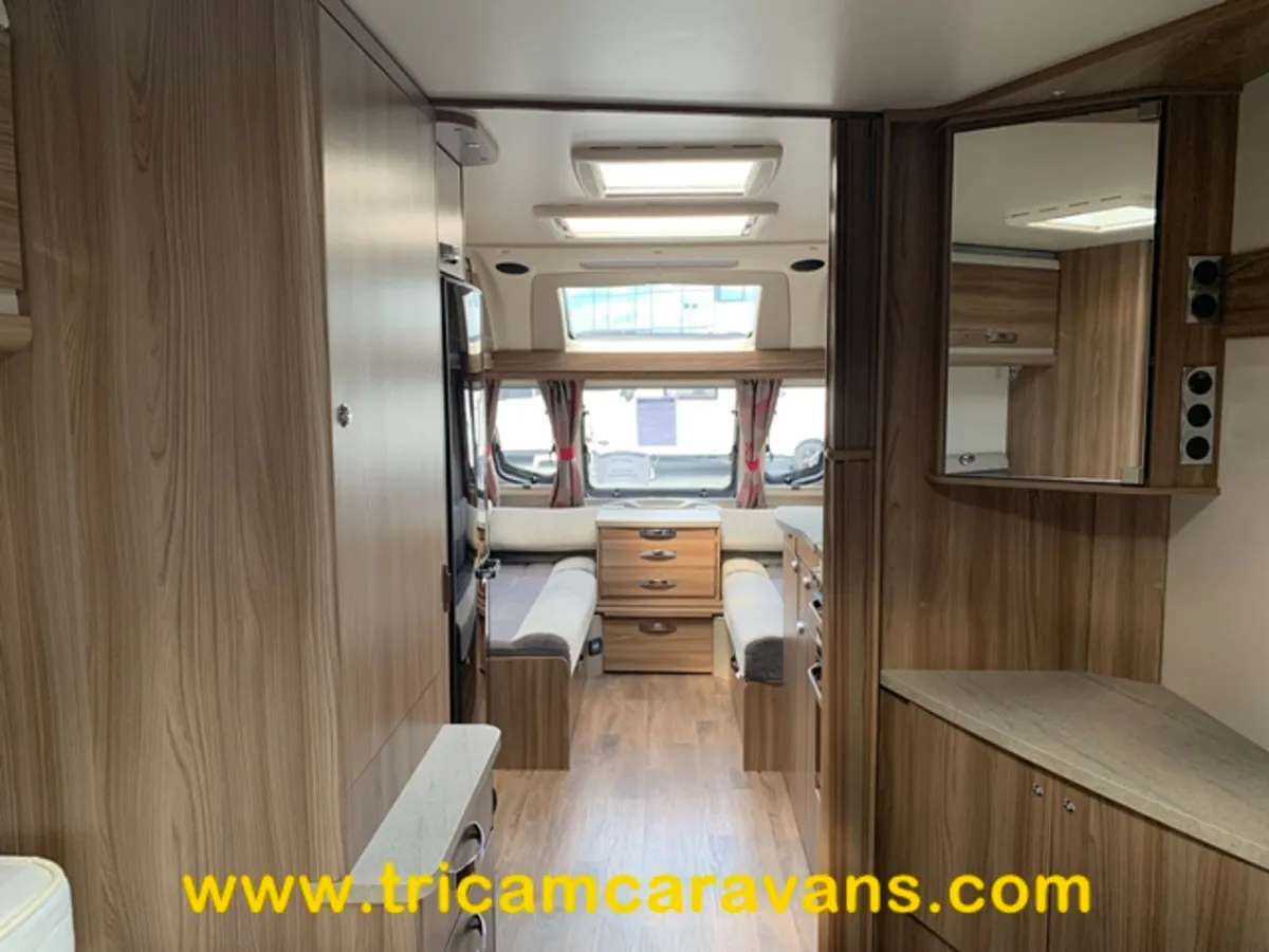 2018 Swift Challenger 645/4 Twin Axle Island Bed - Image 2