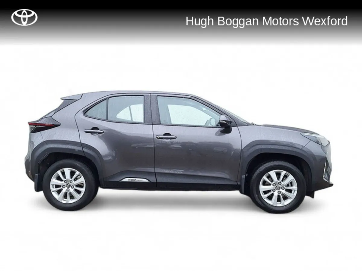 Toyota Yaris Cross Luna Hybrid - Image 3