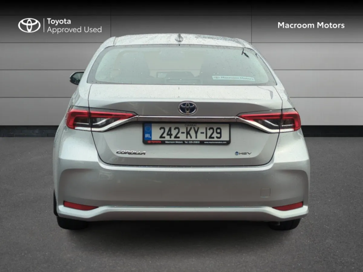 Toyota Corolla COROLLA SALOON LUNA - Image 4