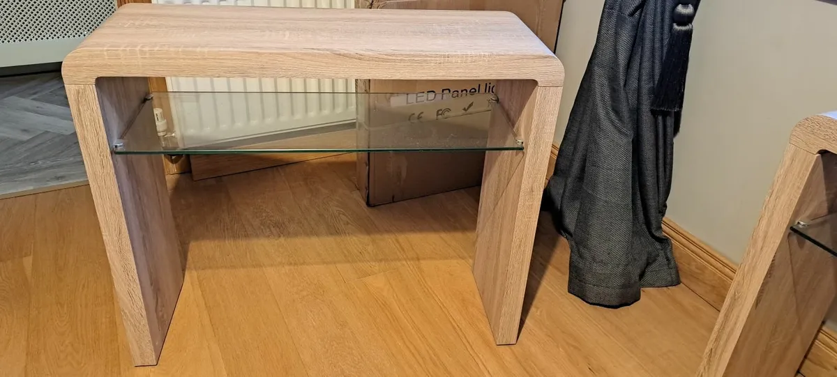 Console tables - Image 1