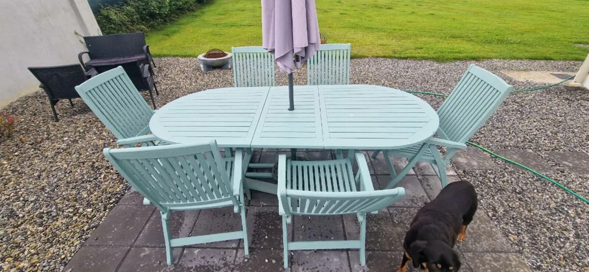 Garden table and 6 chairs - Image 2