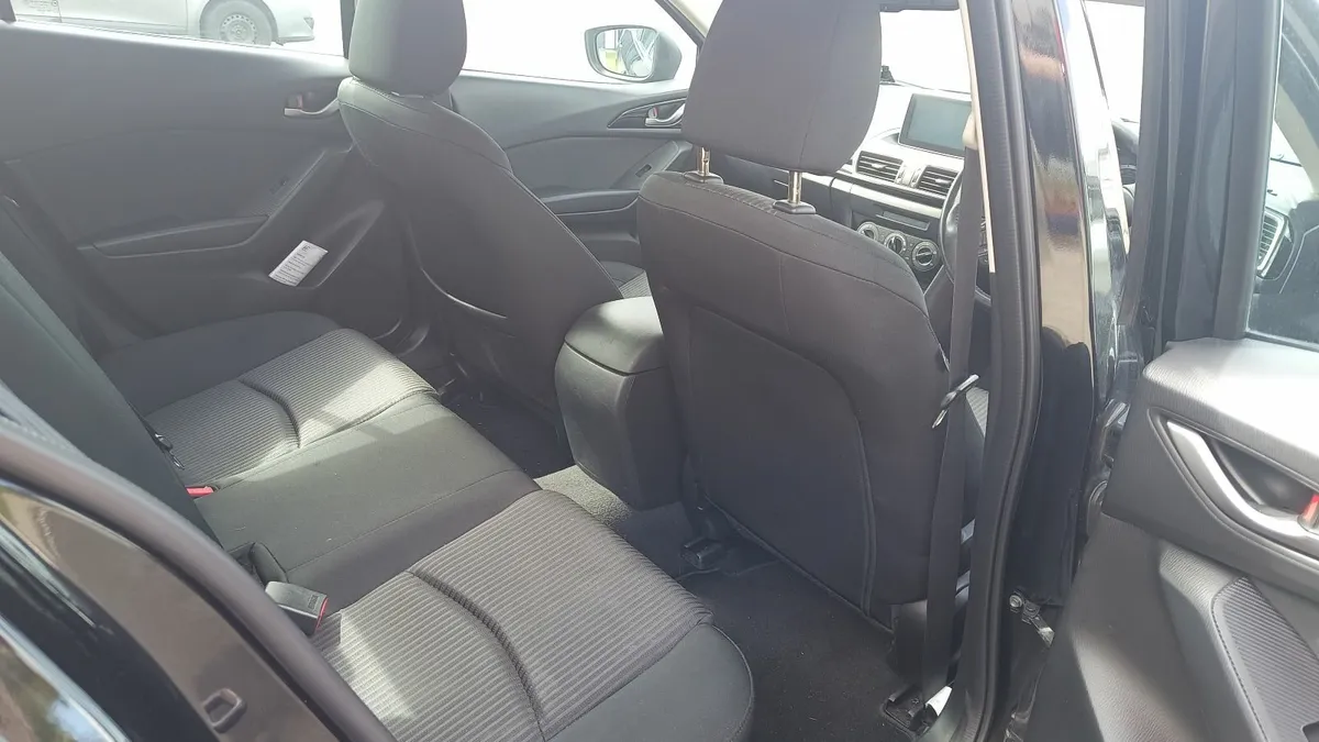 152 Mazda3 - Image 4