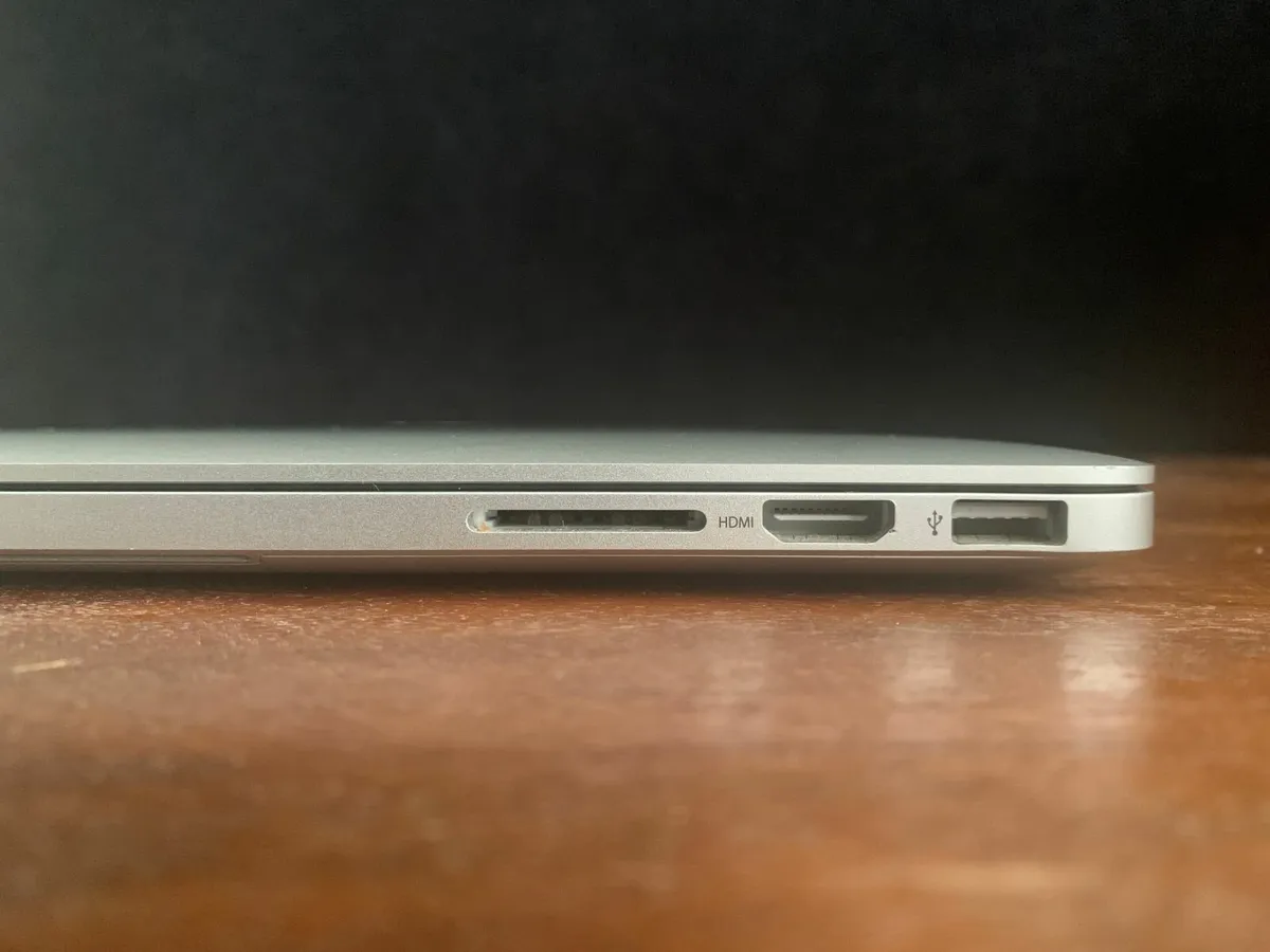 MacBook Pro 2015 15" Core i7 16GB 1TB M370X - Image 3