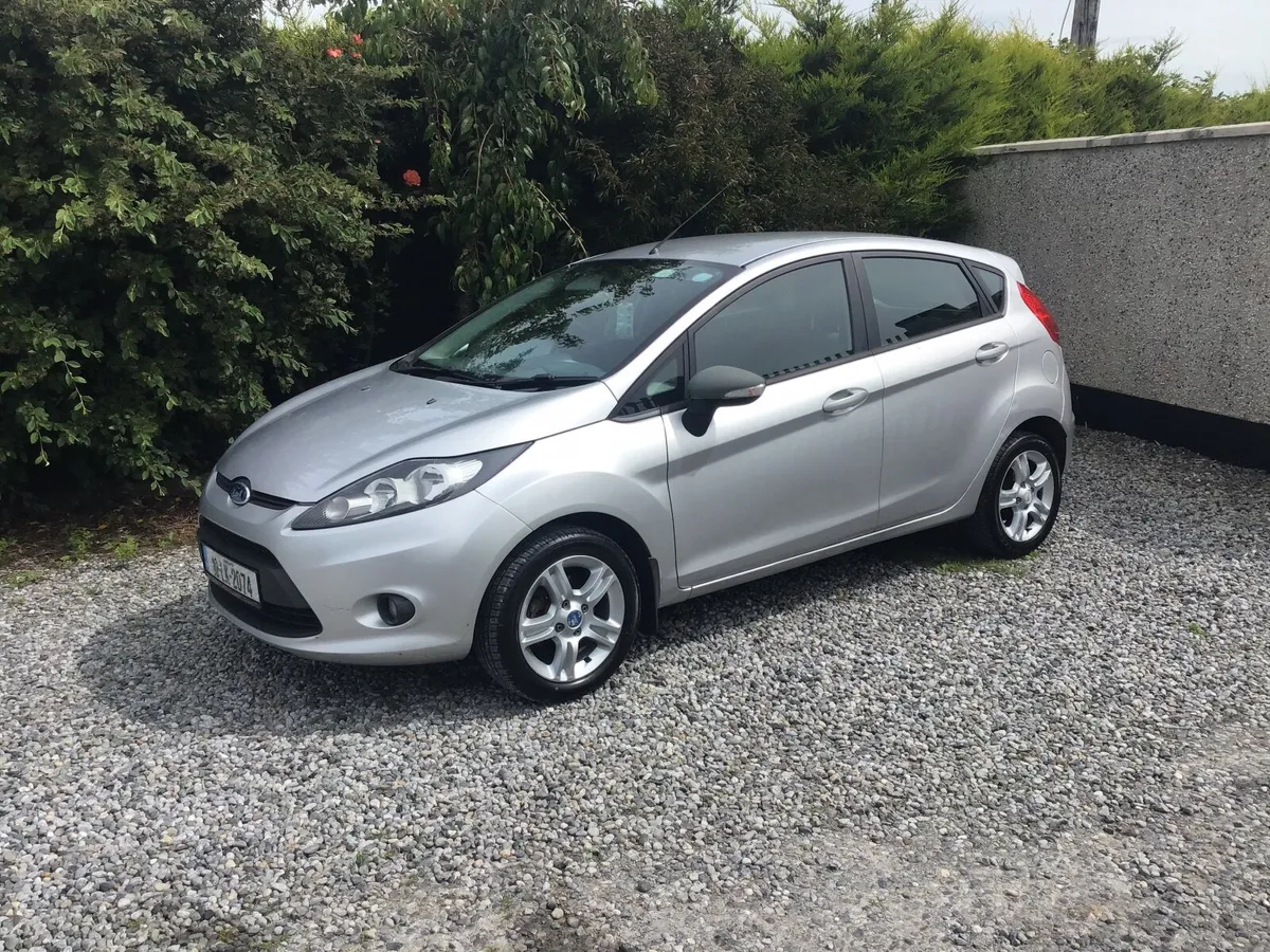 Ford Fiesta 2010 - Image 1