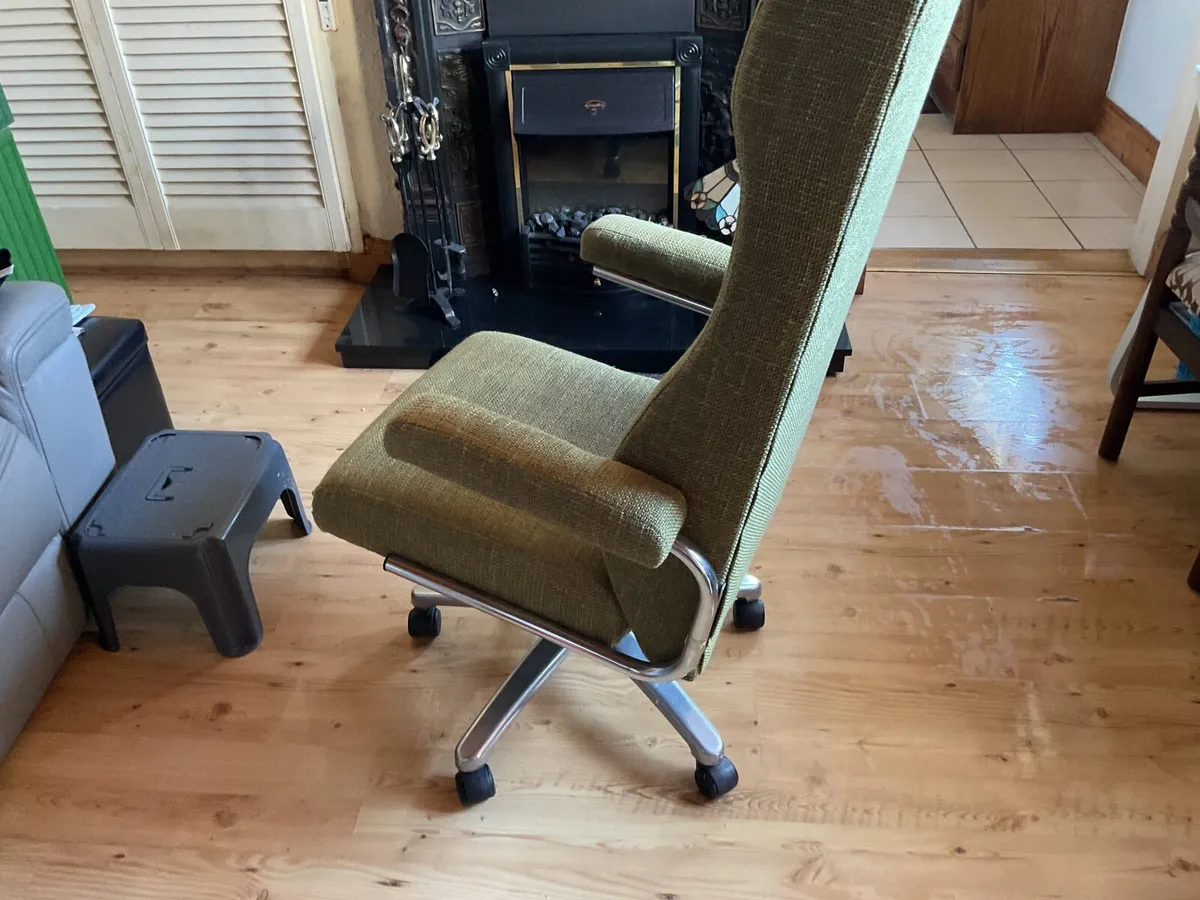 Chair - Image 2