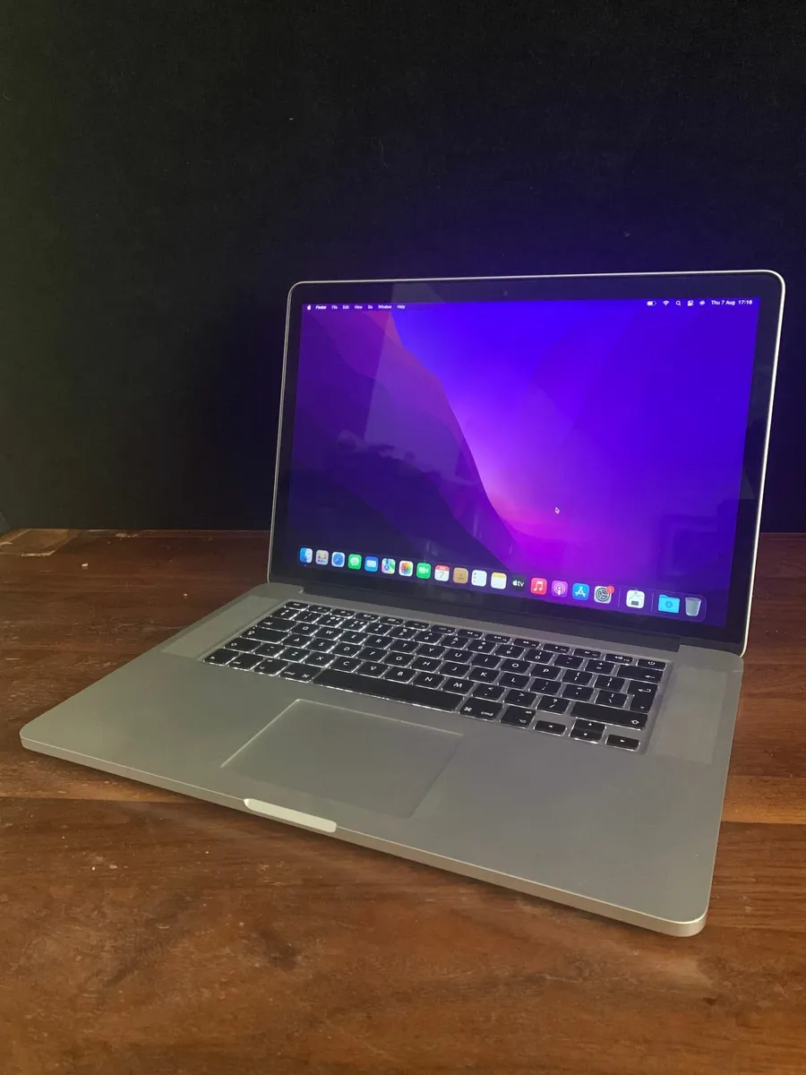 MacBook Pro 2015 15" Core i7 16GB 1TB M370X - Image 1