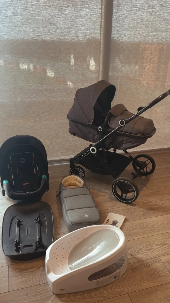 Pram - Image 3