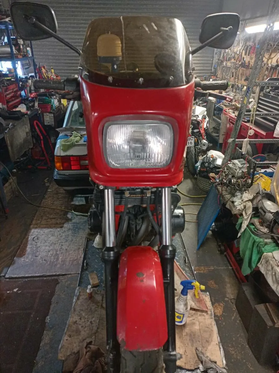 Kawasaki gpz 550 - Image 3