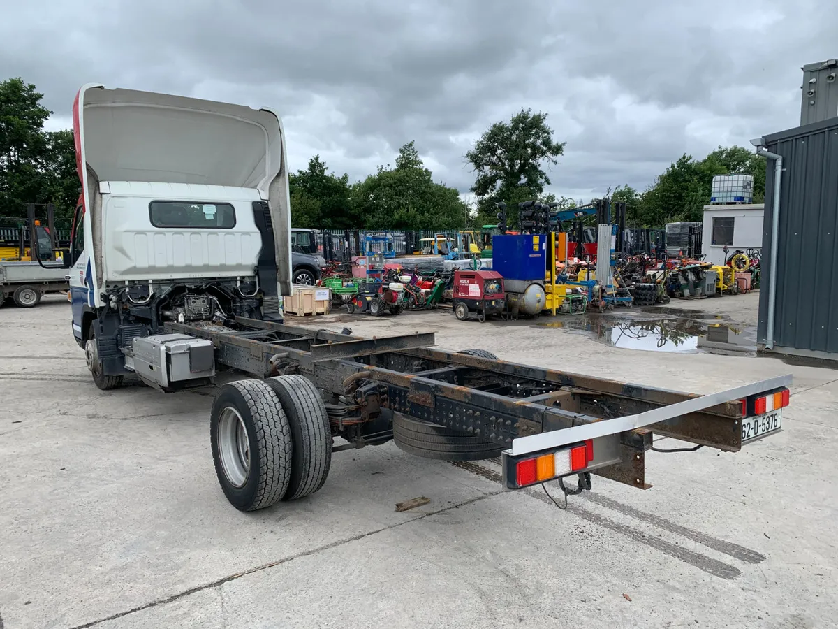 BID ONLINE NOW - 2016 MITUSBISHI FUSO CHASSIS CAB - Image 3