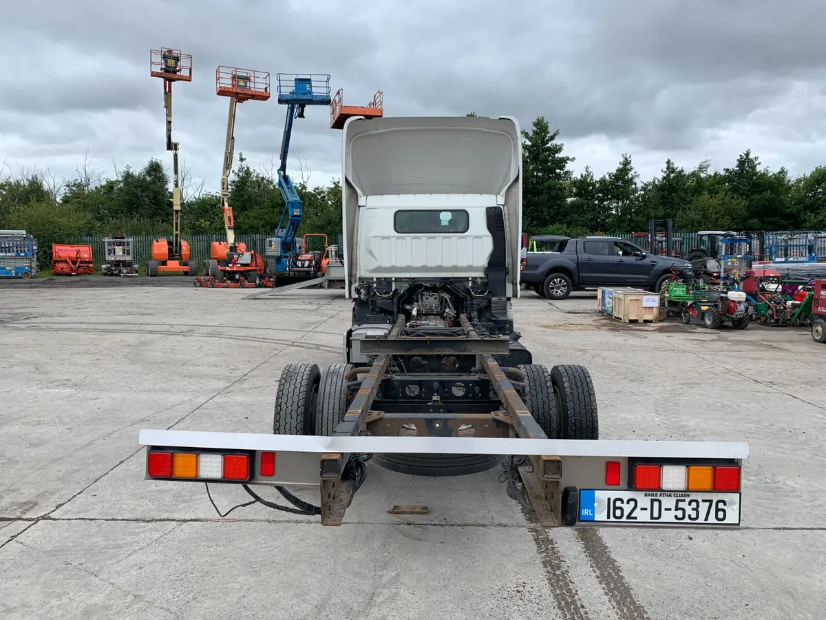 BID ONLINE NOW - 2016 MITUSBISHI FUSO CHASSIS CAB - Image 4