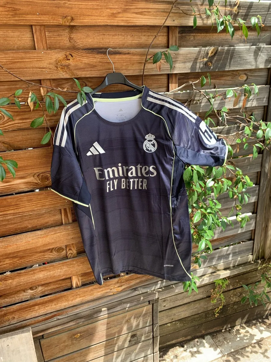 Real Madrid Away Kit - Image 1