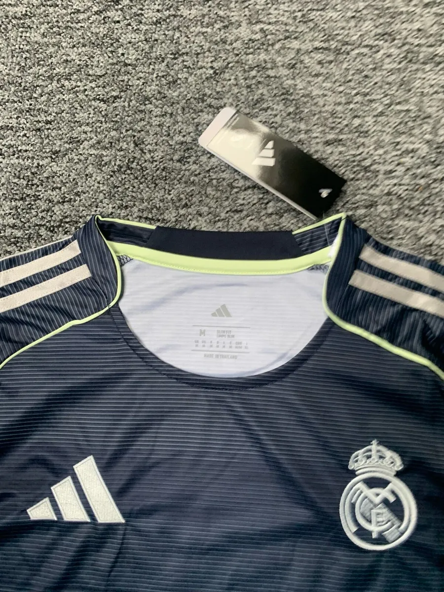 Real Madrid Away Kit - Image 4