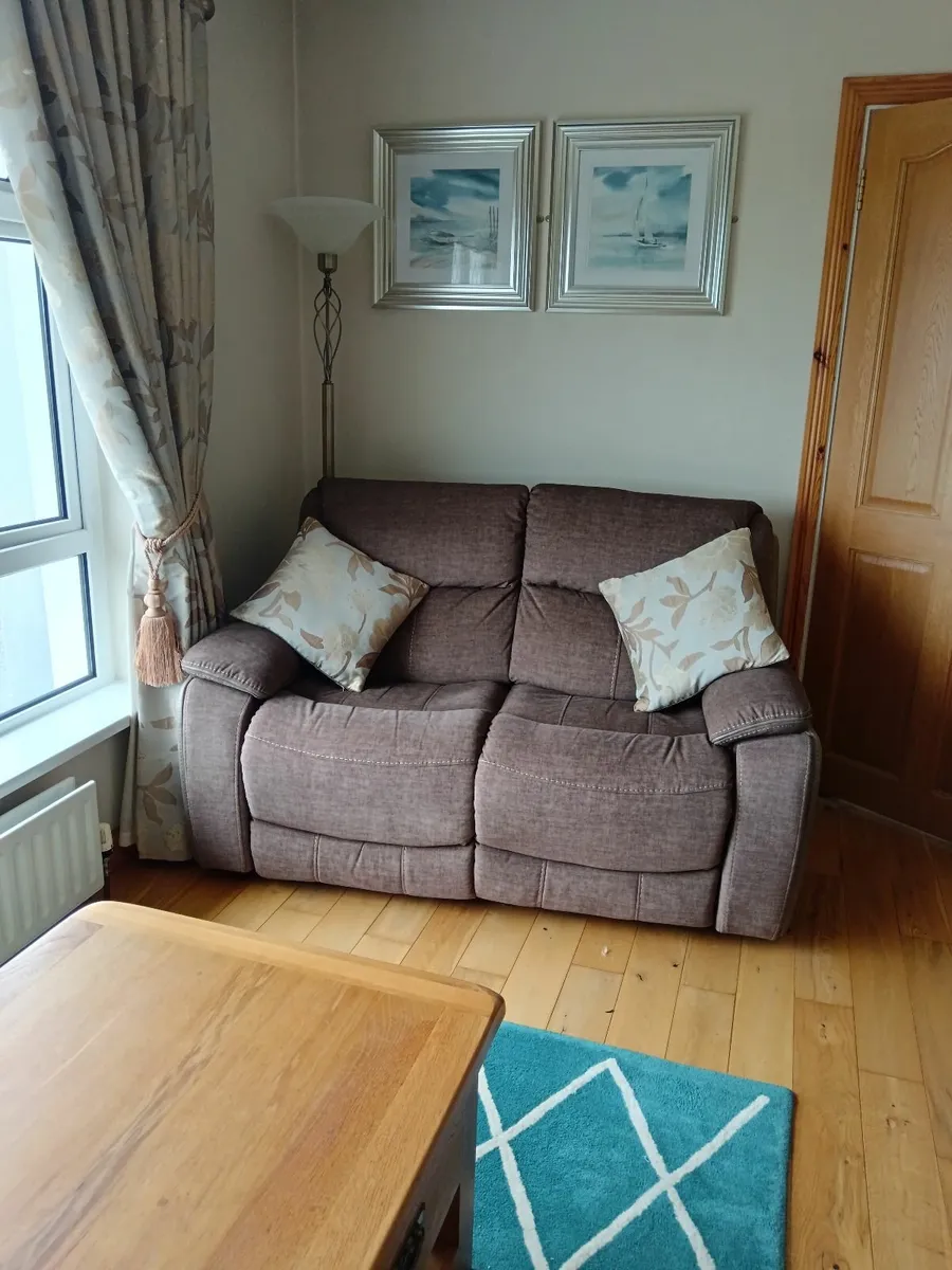 Living room furniture - Image 1
