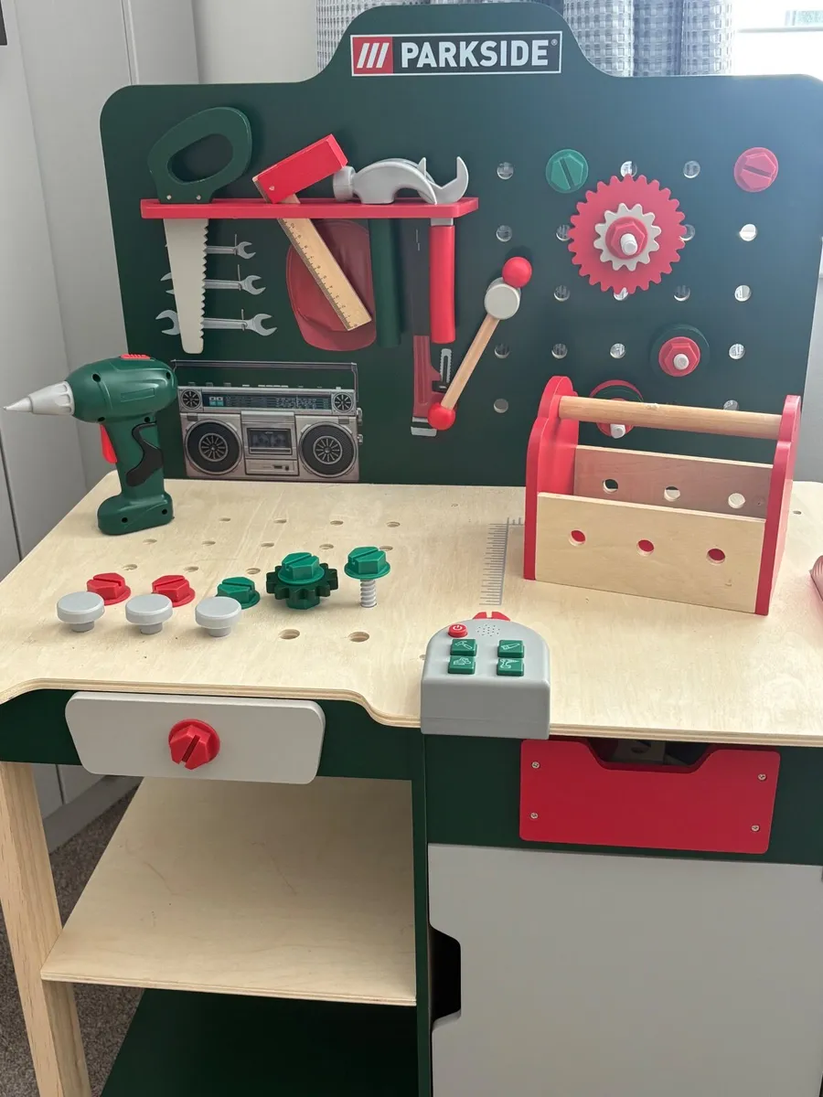 Kids toy tool bench - Image 2