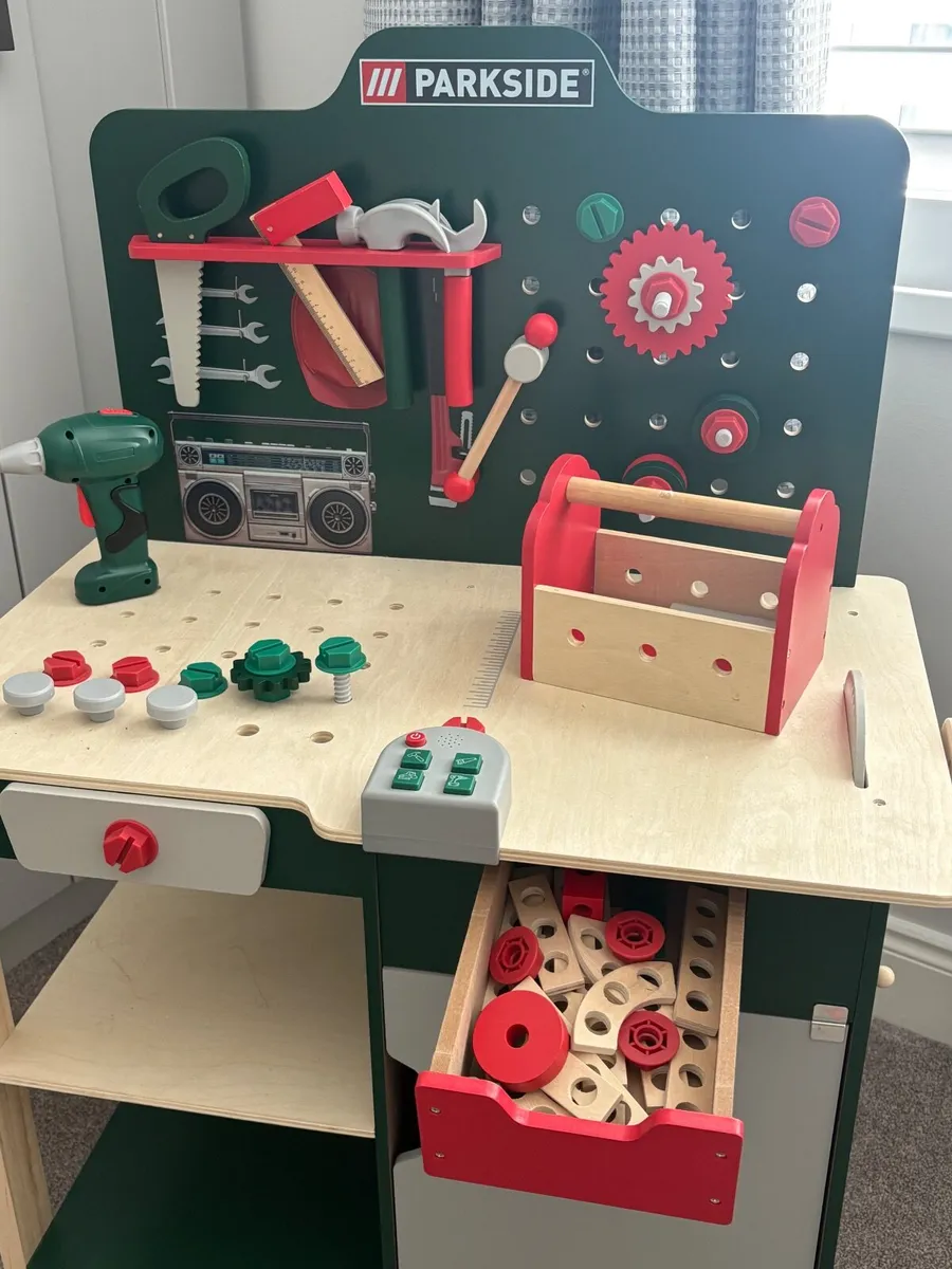 Kids toy tool bench - Image 3