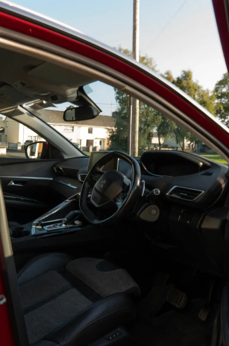 Peugeot 3008 top spec ! - Image 4