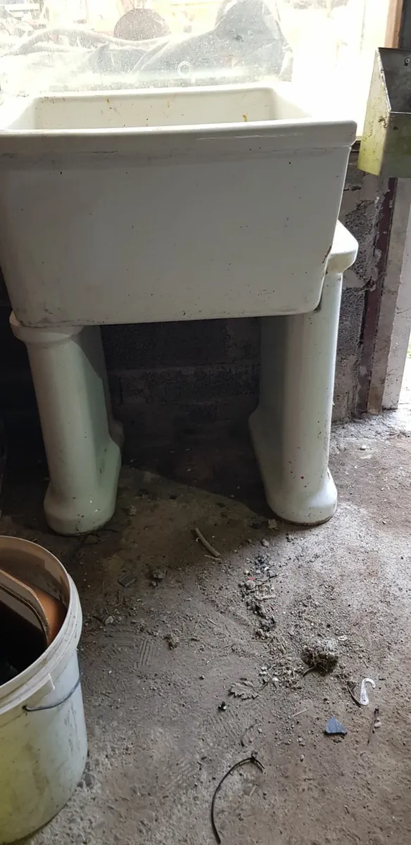 old ceramic butler sink - Image 1