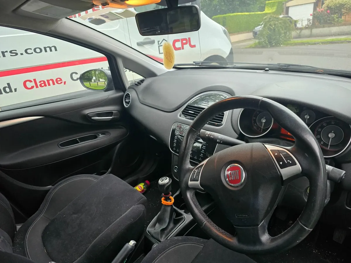 Fiat Punto 2014 - Image 2