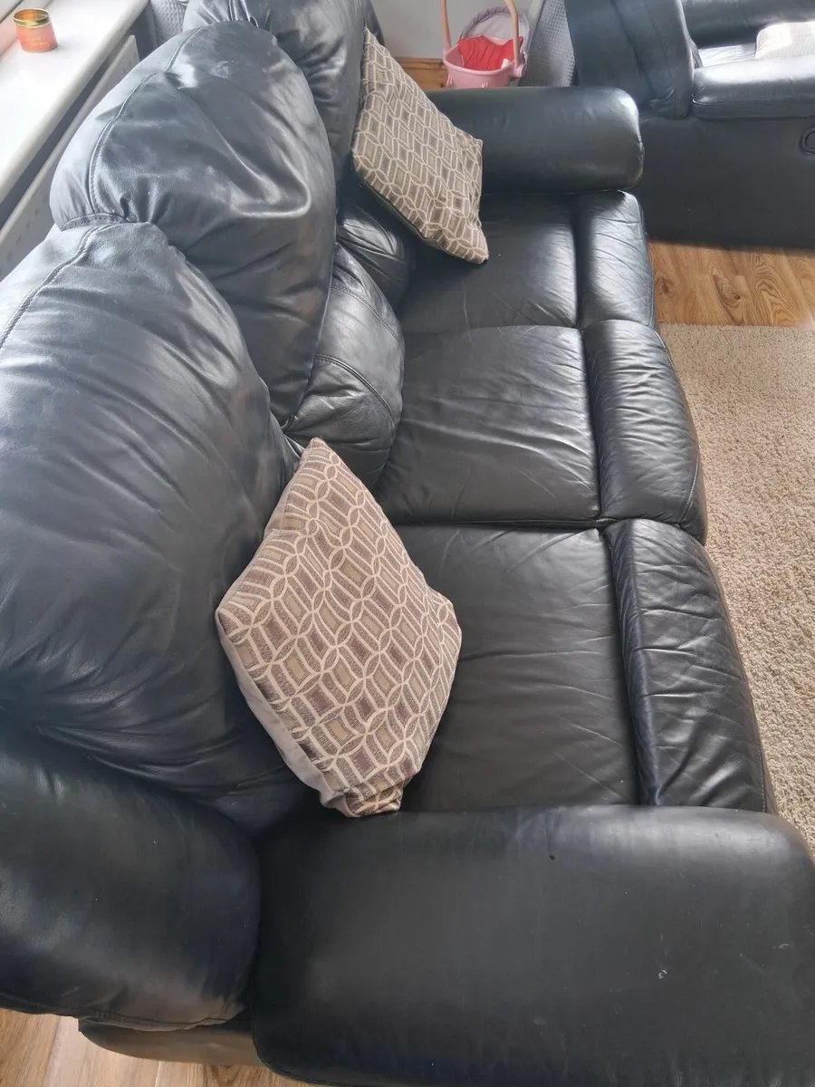 Black Leather Couch and arm chairs - Image 2